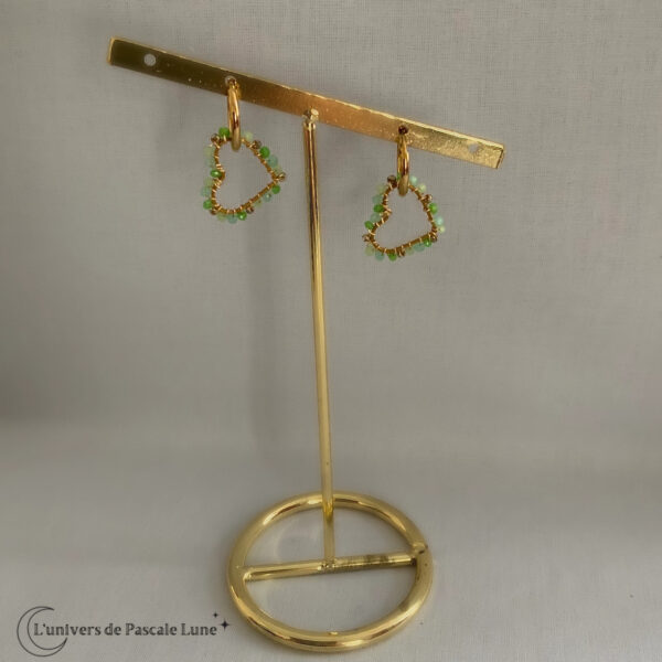 Boucles d'oreilles cœurs à perles vertes – Image 2